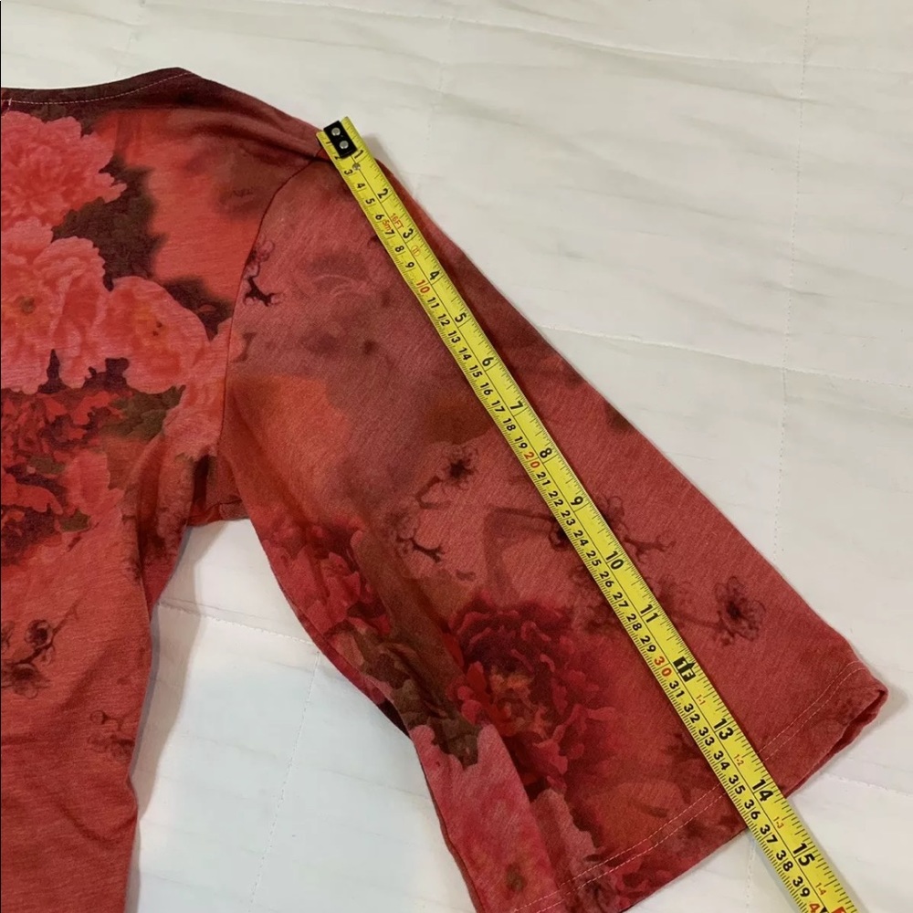 Oneworld Red Floral Tied Top Size Large - Picture 7 of 8